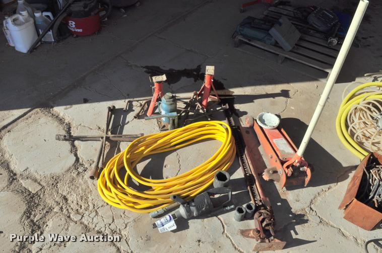 image for item L5044 Shop equipment