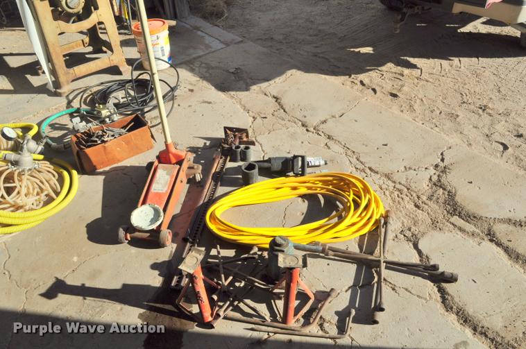 image for item L5044 Shop equipment