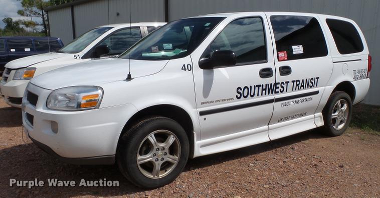 image for item L6608 2008 Chevrolet Uplander van