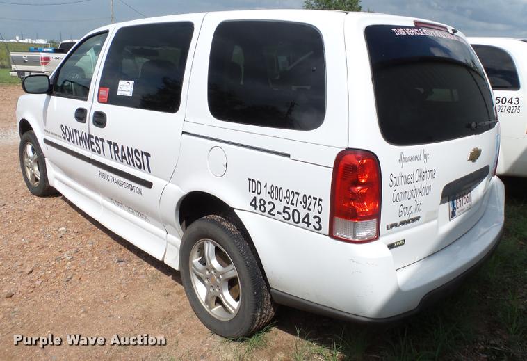 image for item L6608 2008 Chevrolet Uplander van
