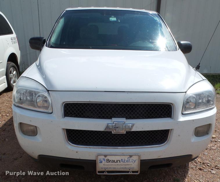 image for item L6608 2008 Chevrolet Uplander van