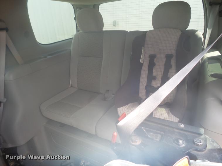 image for item L6608 2008 Chevrolet Uplander van