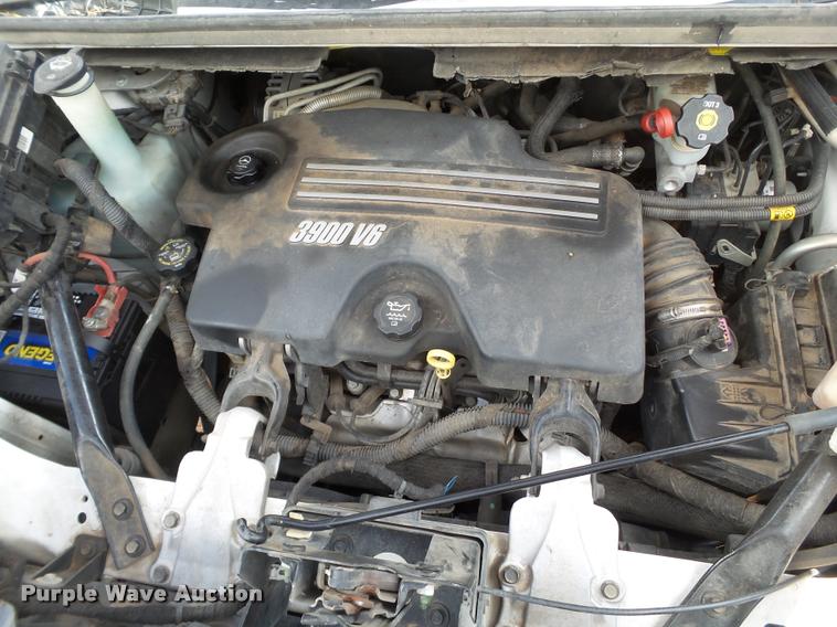 image for item L6608 2008 Chevrolet Uplander van