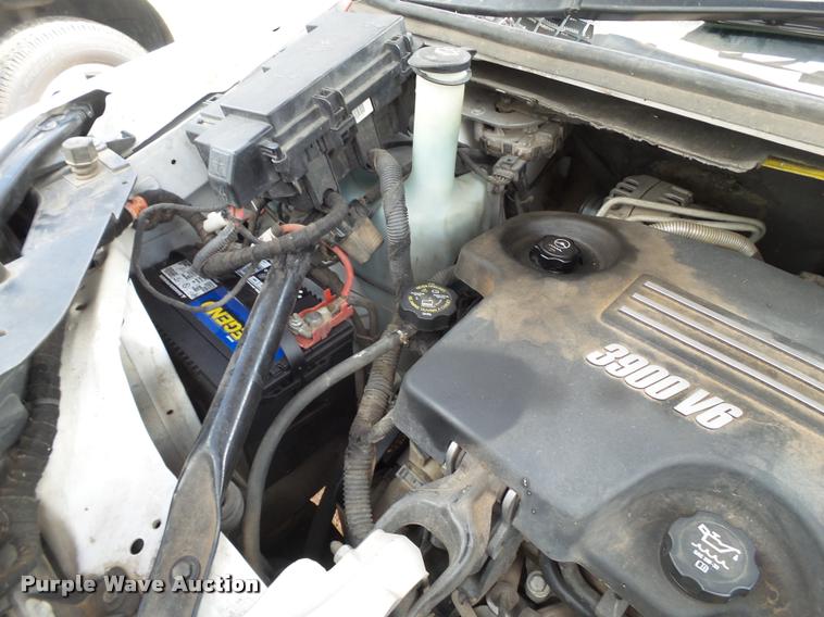 image for item L6608 2008 Chevrolet Uplander van