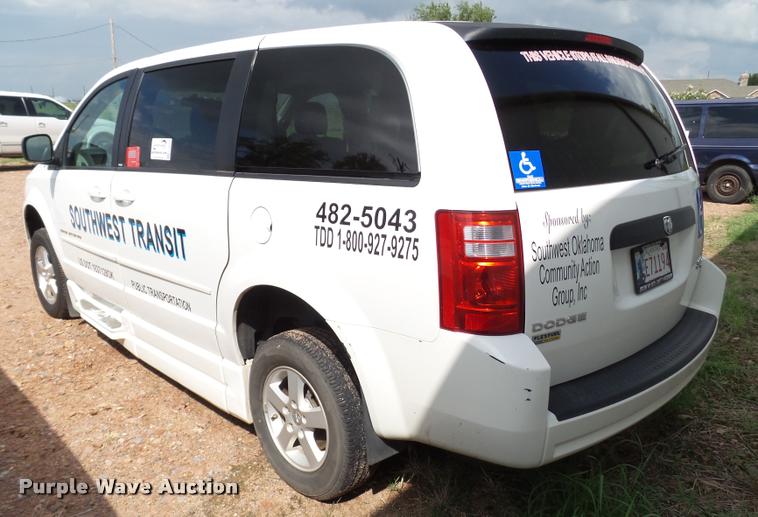 image for item L6609 2010 Dodge Grand Caravan van