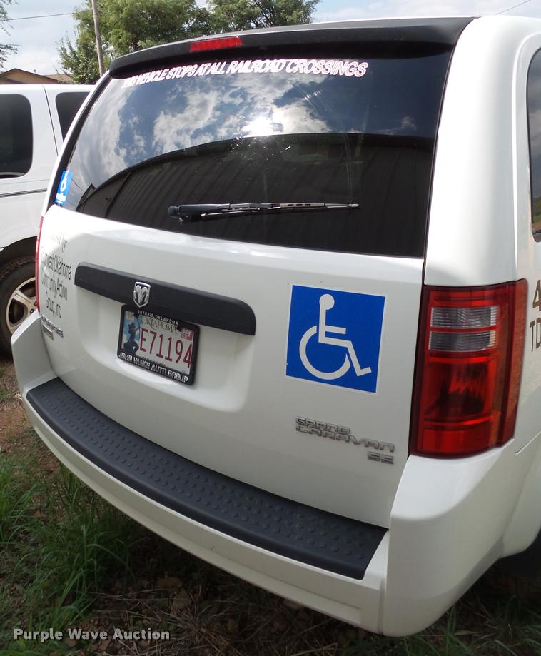 image for item L6609 2010 Dodge Grand Caravan van