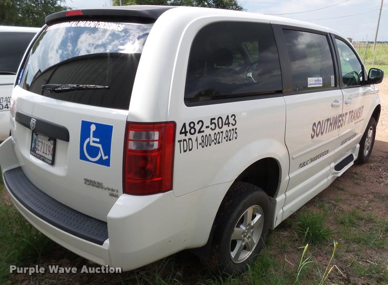image for item L6609 2010 Dodge Grand Caravan van