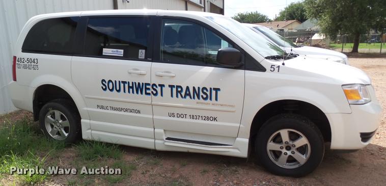 image for item L6609 2010 Dodge Grand Caravan van