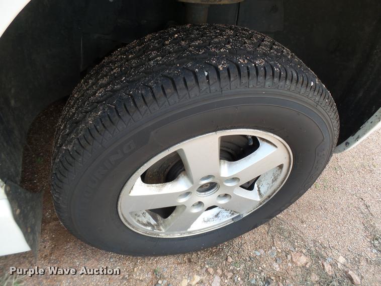 image for item L6609 2010 Dodge Grand Caravan van