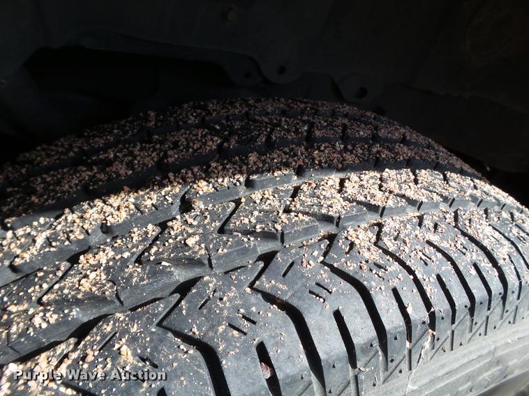 image for item L6609 2010 Dodge Grand Caravan van