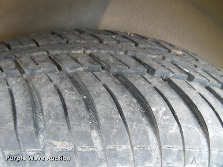 image for item L6610 1994 Dodge Grand Caravan van