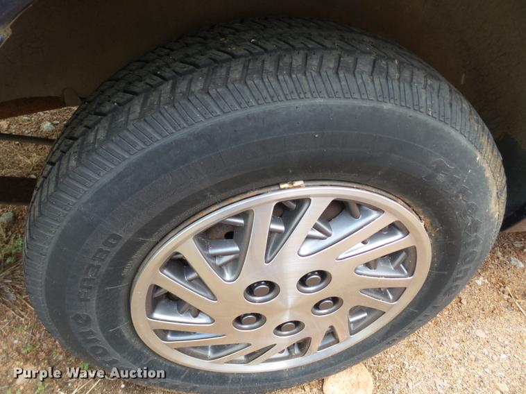 image for item L6610 1994 Dodge Grand Caravan van