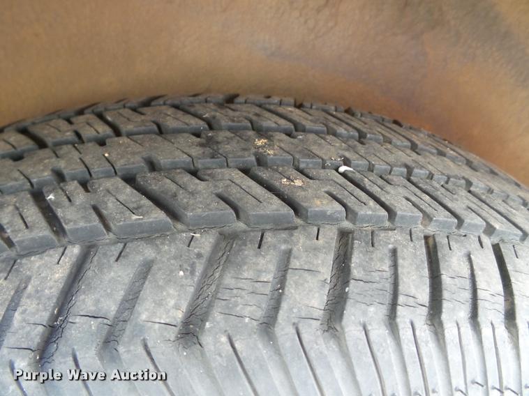 image for item L6610 1994 Dodge Grand Caravan van