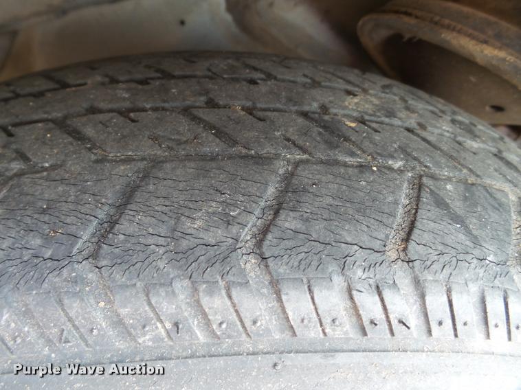 image for item L6610 1994 Dodge Grand Caravan van