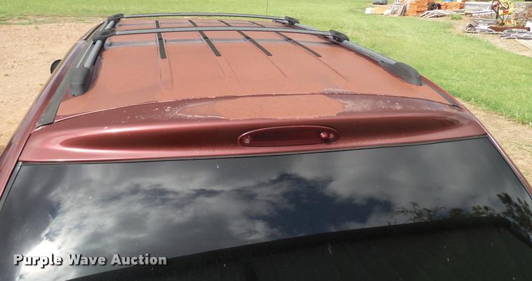 image for item L6611 2001 Dodge Grand Caravan van