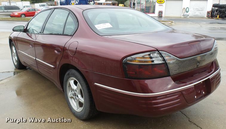 image for item L7129 2000 Pontiac Bonneville