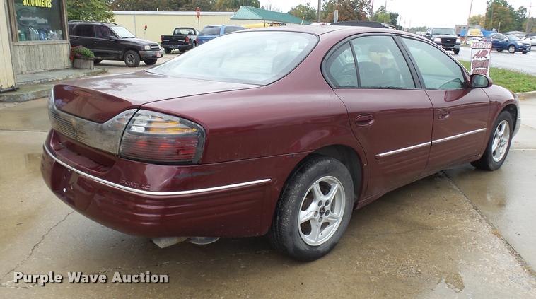 image for item L7129 2000 Pontiac Bonneville