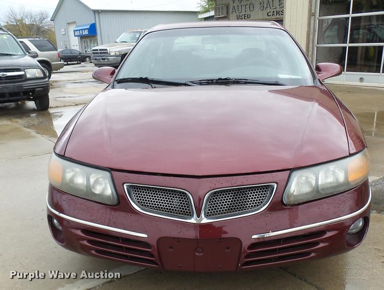 image for item L7129 2000 Pontiac Bonneville