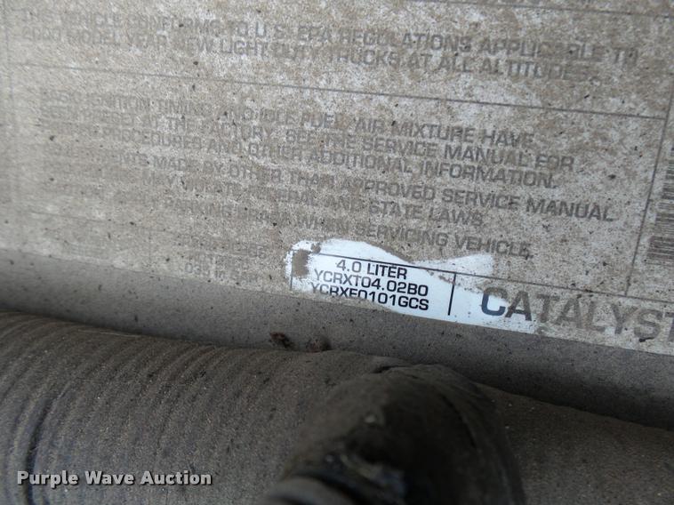 image for item L7130 2000 Jeep Cherokee Sport SUV