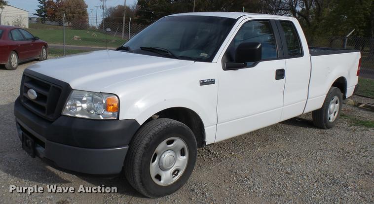 image for item L7135 2007 Ford F150 XL SuperCab pickup truck