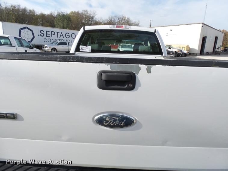 image for item L7135 2007 Ford F150 XL SuperCab pickup truck