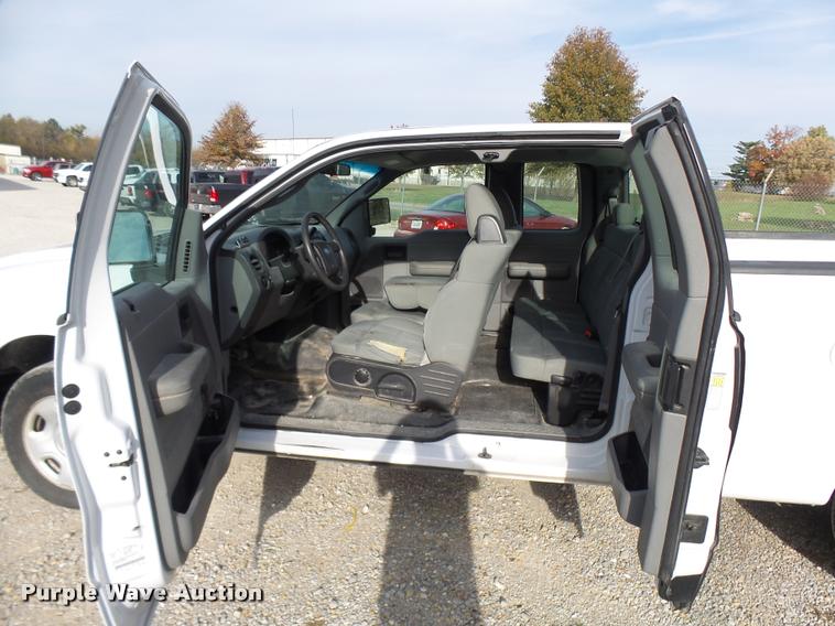 image for item L7135 2007 Ford F150 XL SuperCab pickup truck