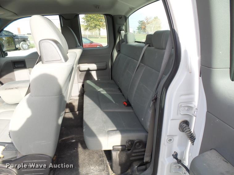 image for item L7135 2007 Ford F150 XL SuperCab pickup truck