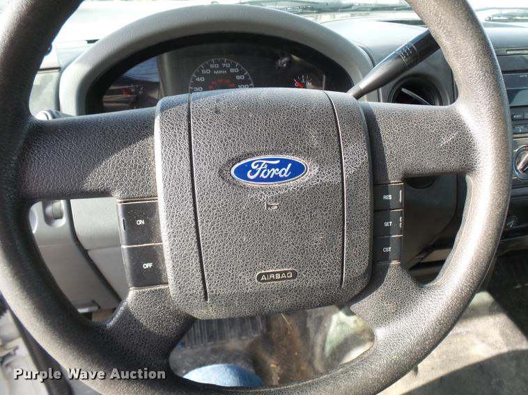 image for item L7135 2007 Ford F150 XL SuperCab pickup truck