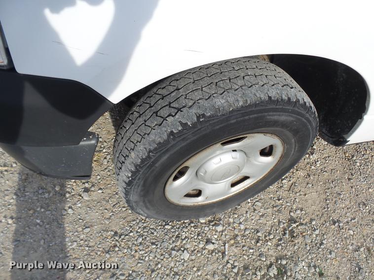 image for item L7136 2006 Ford F150 XL SuperCab pickup truck