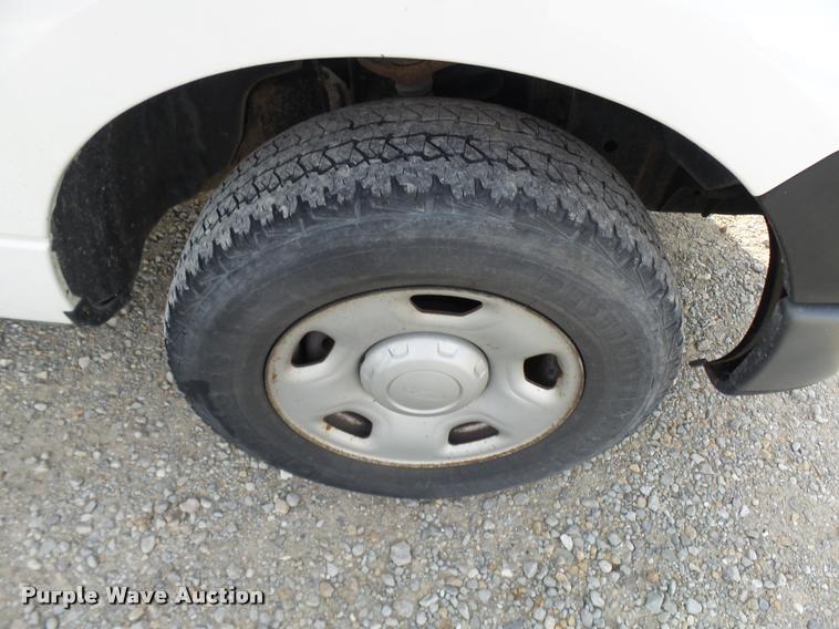 image for item L7136 2006 Ford F150 XL SuperCab pickup truck