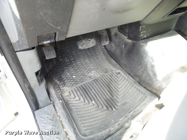 image for item L7136 2006 Ford F150 XL SuperCab pickup truck