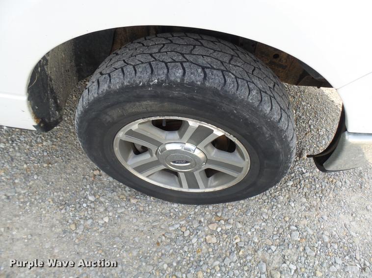 image for item L7137 2007 Ford F150 XLT SuperCab pickup truck