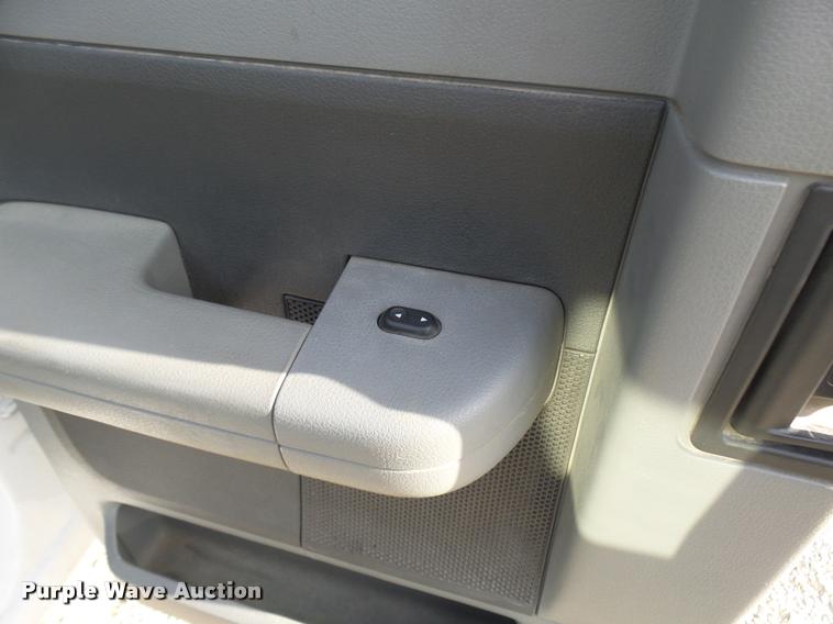 image for item L7137 2007 Ford F150 XLT SuperCab pickup truck