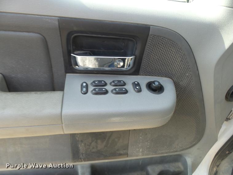 image for item L7137 2007 Ford F150 XLT SuperCab pickup truck