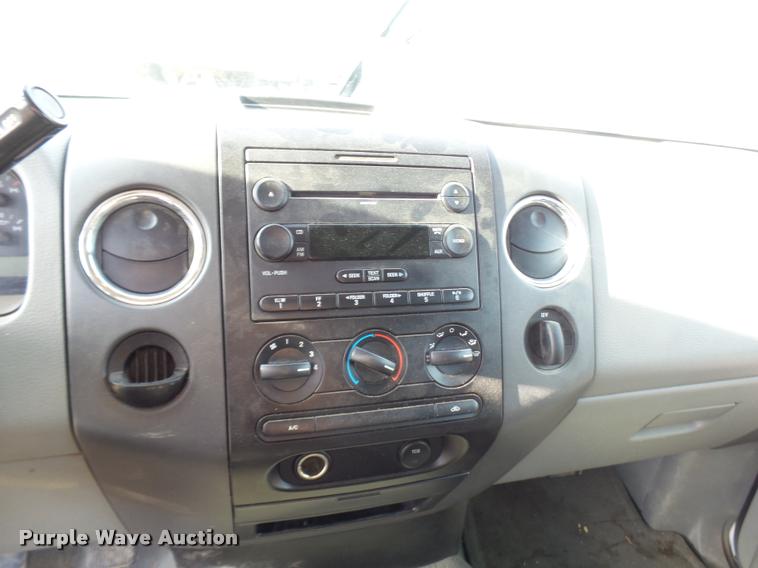 image for item L7137 2007 Ford F150 XLT SuperCab pickup truck