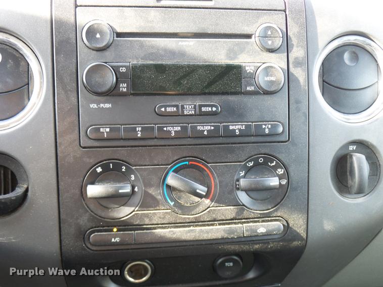 image for item L7137 2007 Ford F150 XLT SuperCab pickup truck