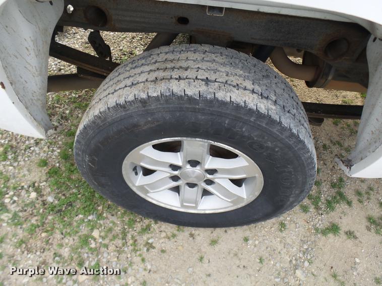 image for item L7138 2007 GMC Sierra 1500 SLE Ext. Cab pickup truck