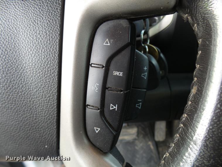 image for item L7138 2007 GMC Sierra 1500 SLE Ext. Cab pickup truck