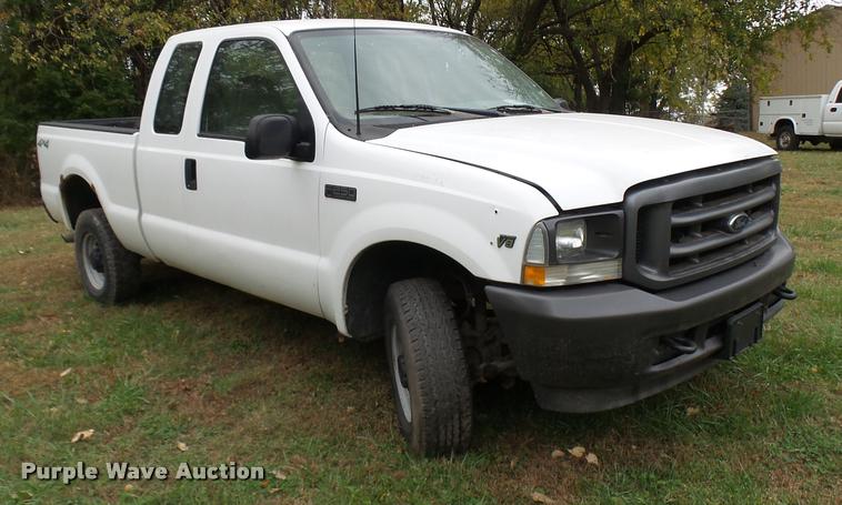 image for item L7148 2002 Ford F250 Super Duty SuperCab pickup truck