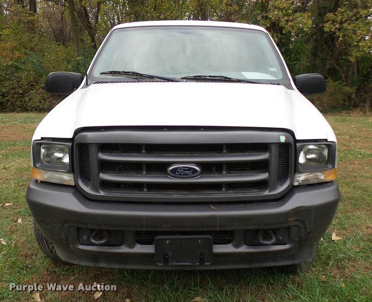 image for item L7148 2002 Ford F250 Super Duty SuperCab pickup truck