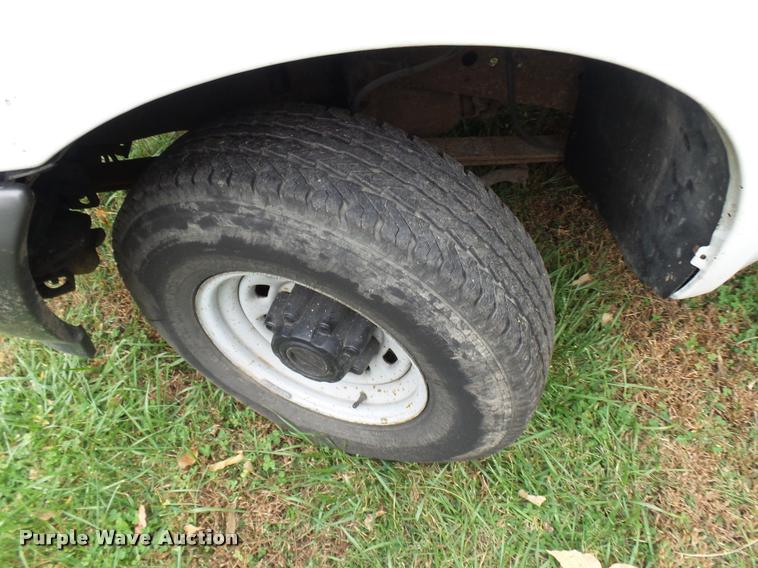 image for item L7148 2002 Ford F250 Super Duty SuperCab pickup truck