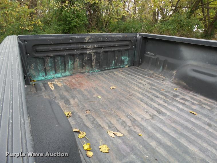 image for item L7148 2002 Ford F250 Super Duty SuperCab pickup truck