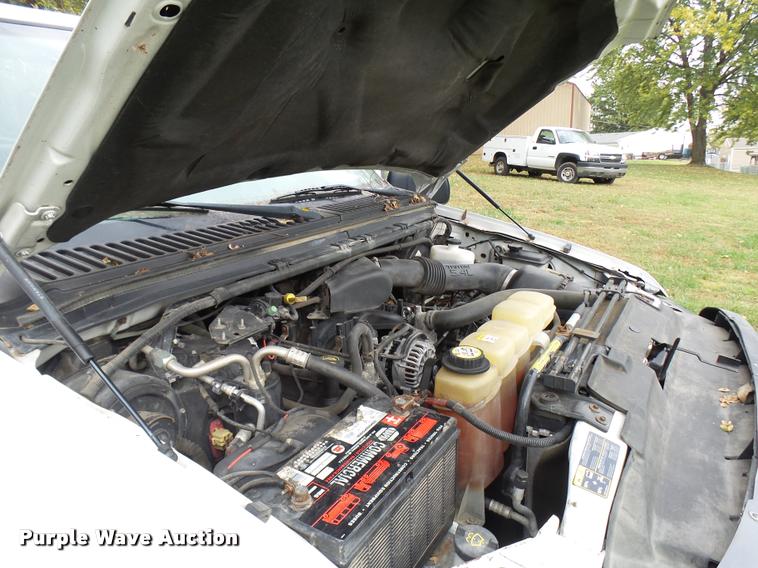 image for item L7148 2002 Ford F250 Super Duty SuperCab pickup truck