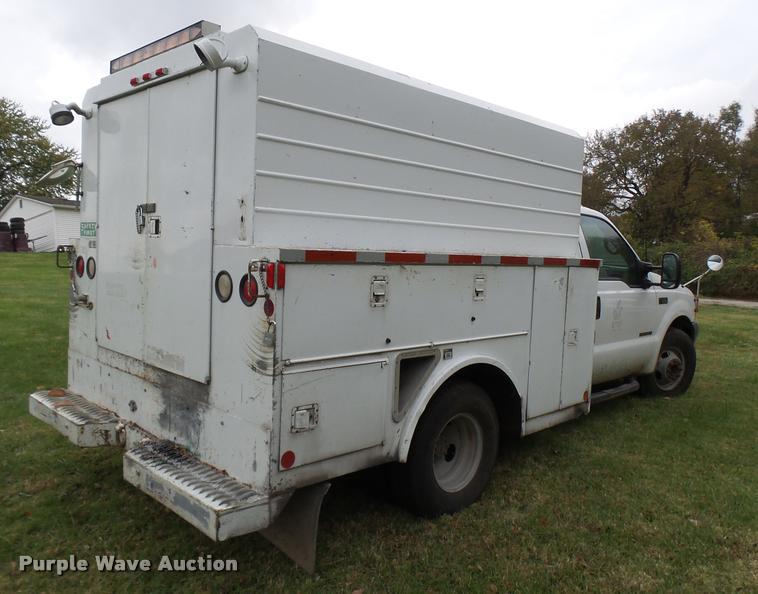 image for item L7149 2000 Ford F350 Super Duty XL utility truck