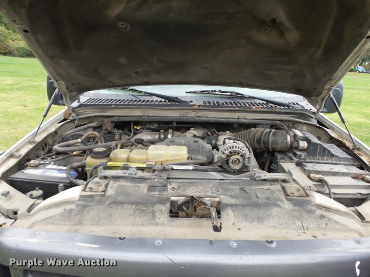 image for item L7149 2000 Ford F350 Super Duty XL utility truck