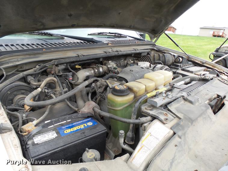 image for item L7149 2000 Ford F350 Super Duty XL utility truck