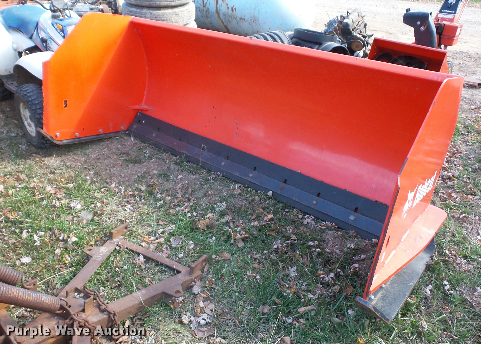Bobcat skid steer box blade in Sibley, MO Item BG9624 sold Purple Wave