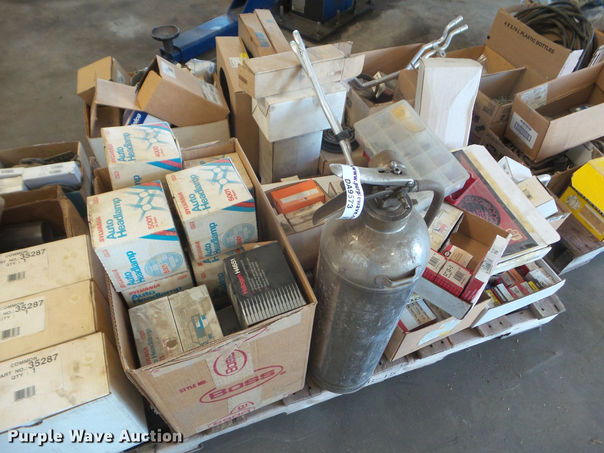 Automotive parts in Quinter, KS Item DA9573 sold Purple Wave