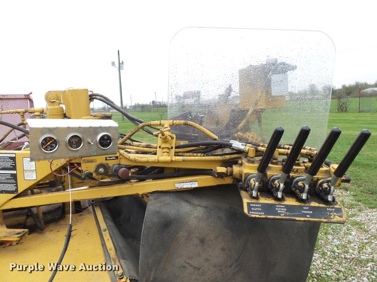 image for item BM9625 Vermeer 665 stump grinder