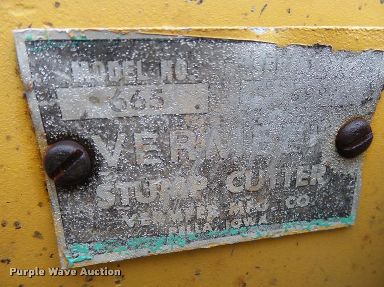 image for item BM9625 Vermeer 665 stump grinder